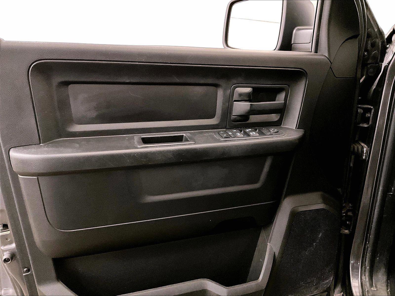 Used 2019 RAM 1500 Express AWD/4WD image 22