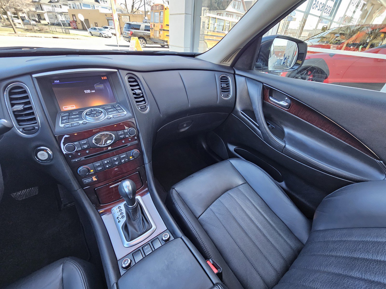 Used 2016 INFINITI QX50 AWD w/ Premium Plus Package image 18