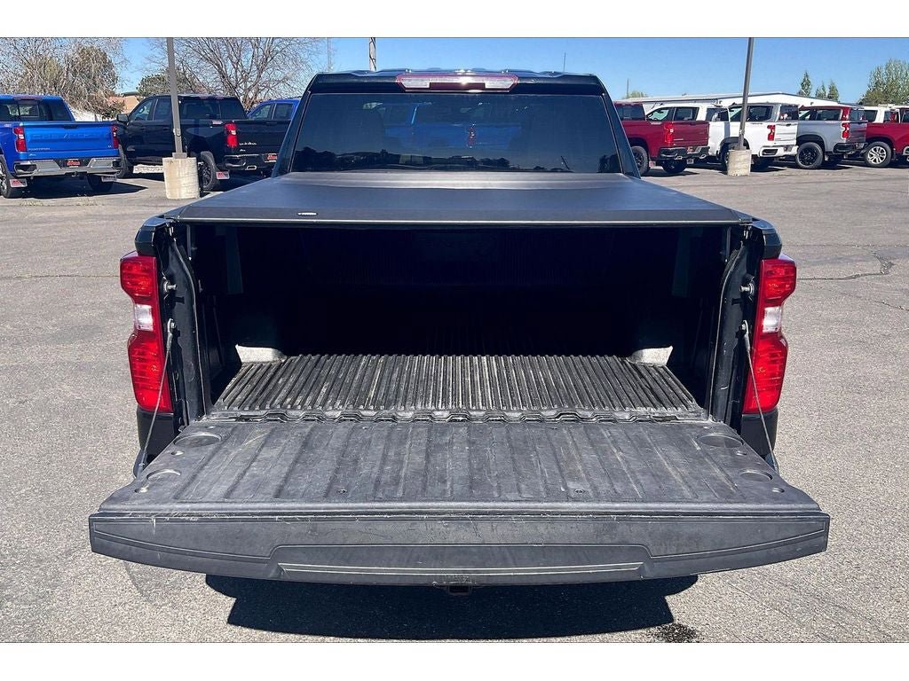 Used 2021 Chevrolet Silverado 1500 LT AWD/4WD image 11