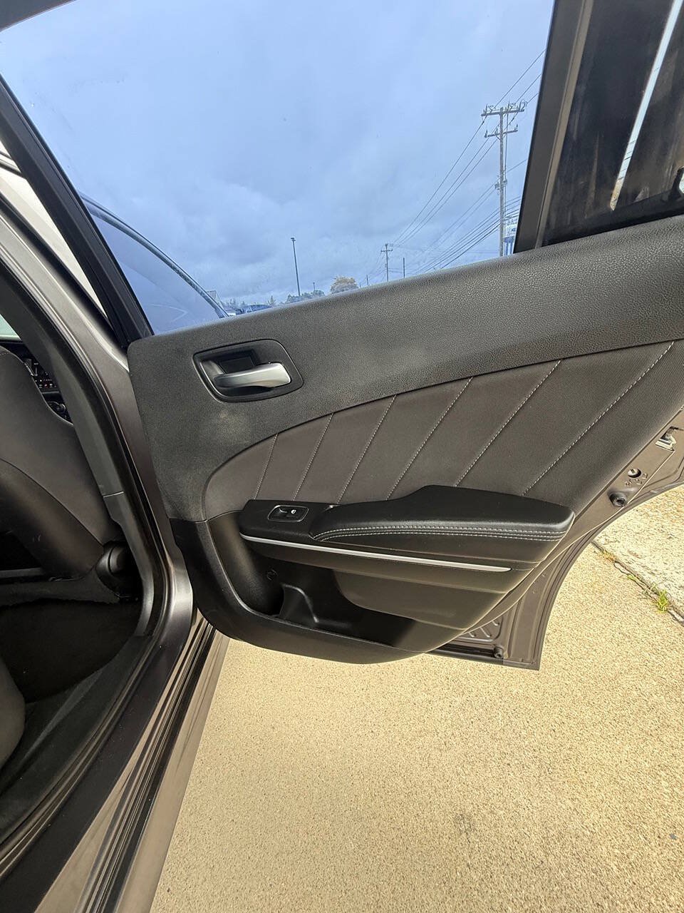 Used 2019 Dodge Charger GT w/ Performance Handling Group RWD image 11