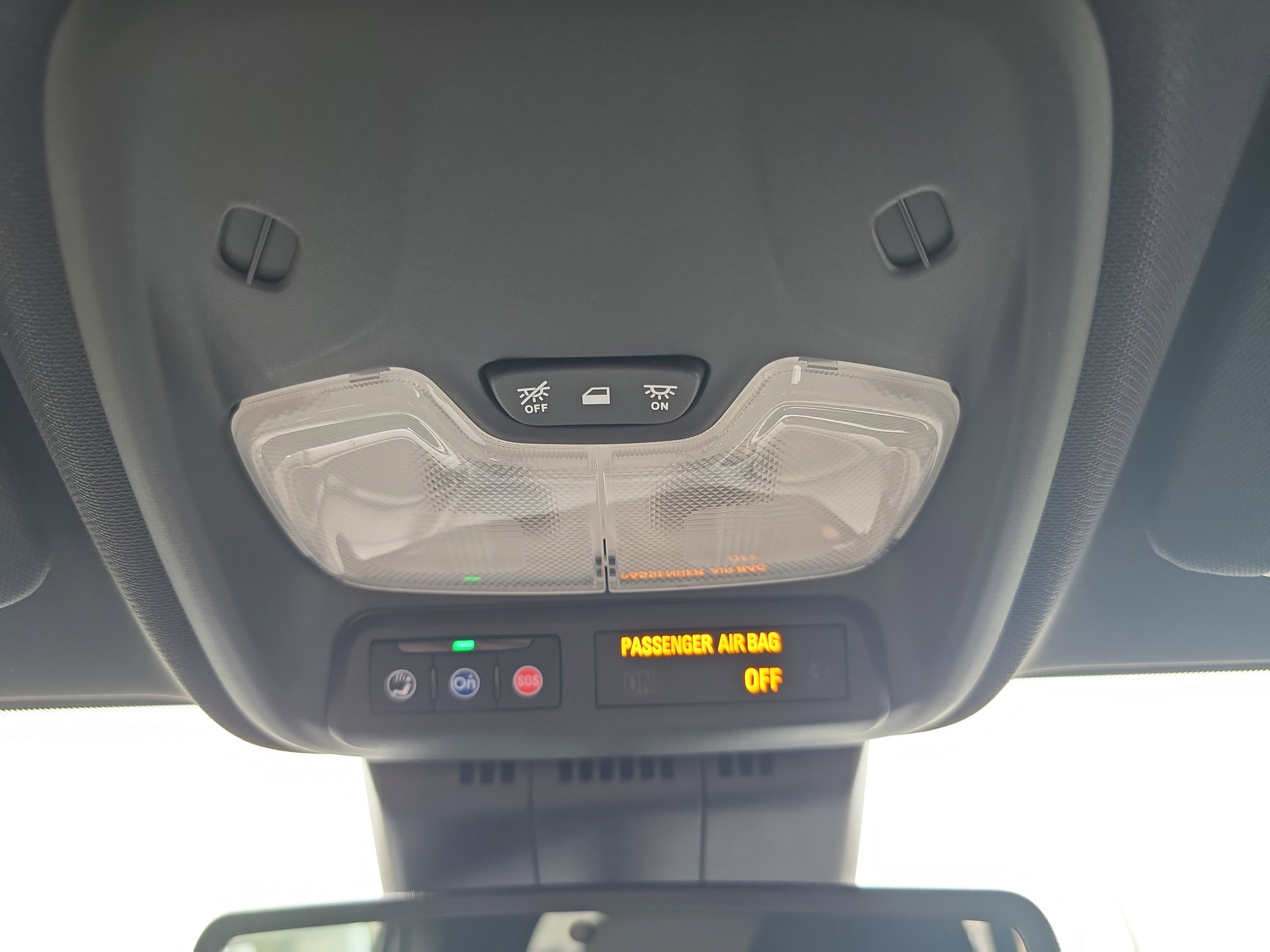 Used 2024 Chevrolet Colorado ZR2 w/ Technology Package image 34