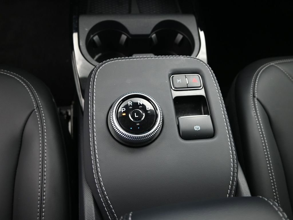 Used 2024 Ford Mustang Mach-E Select image 21