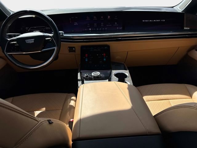 Used 2025 Cadillac Escalade IQ Sport 2 image 14