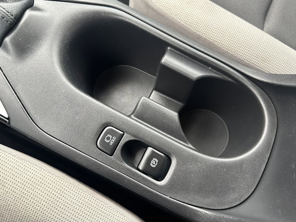 Used 2025 Toyota Corolla LE w/ Convenience Package image 26