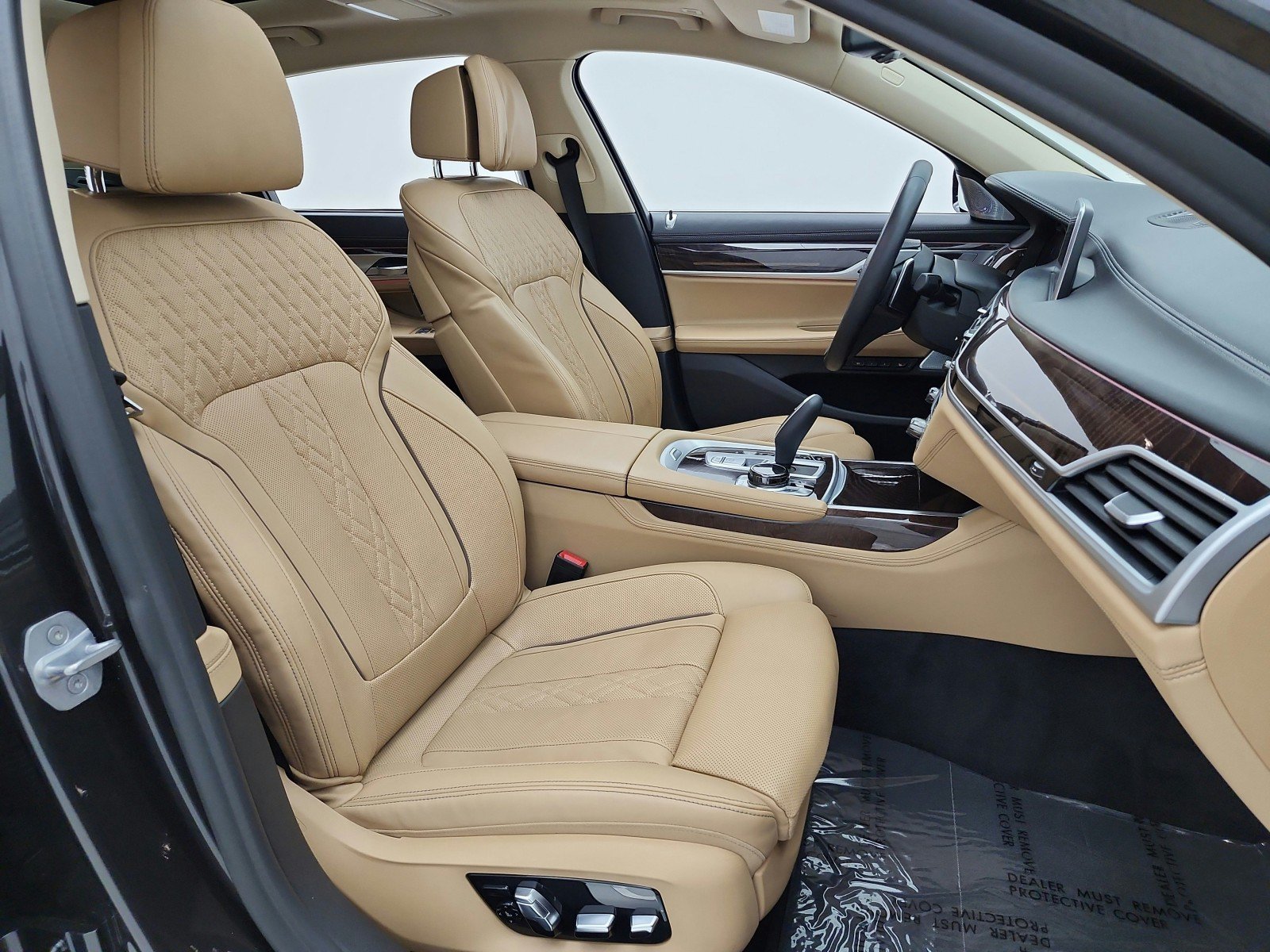 Used 2020 BMW 750i xDrive w/ Executive Package AWD/4WD image 20