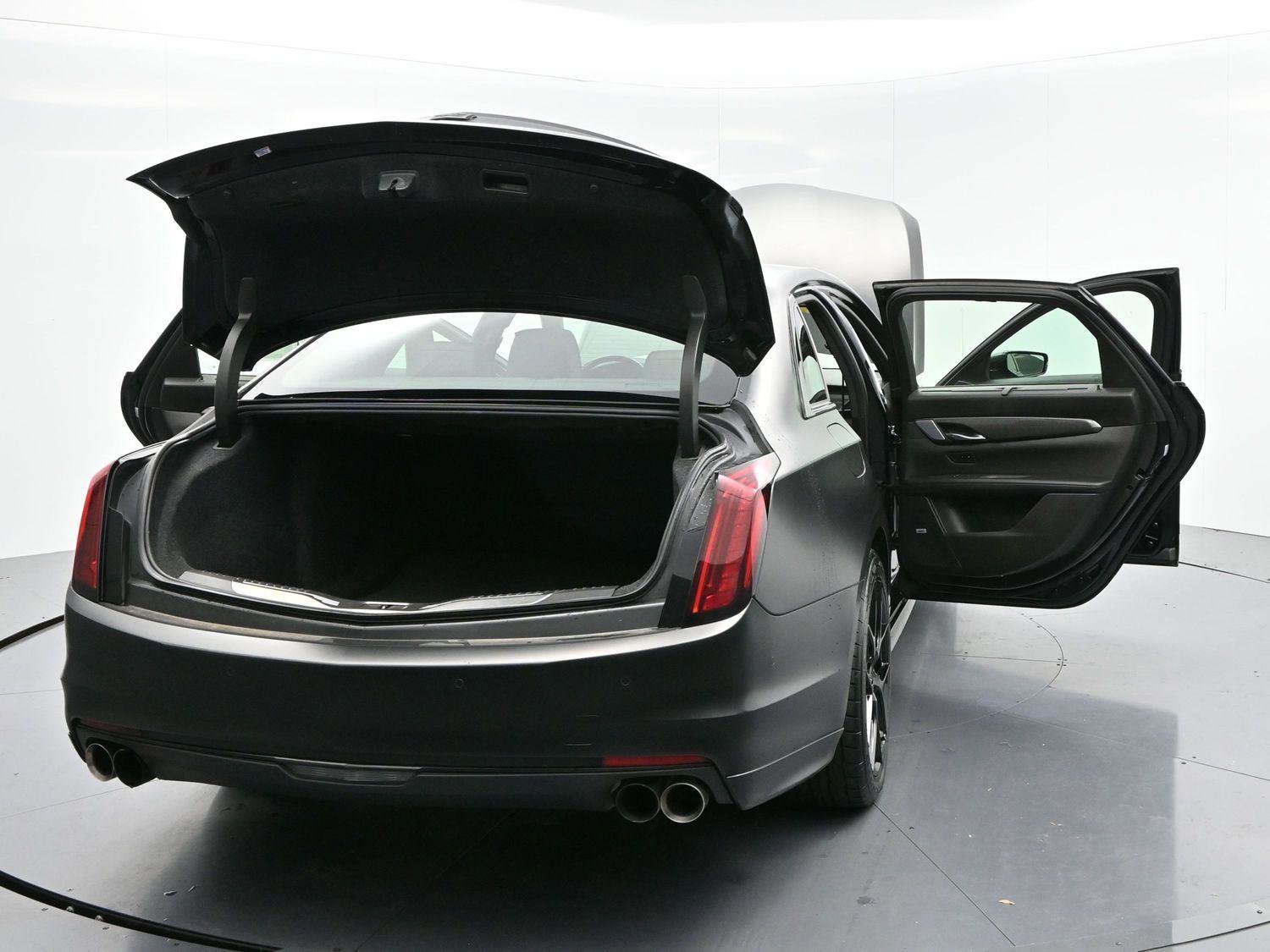 Used 2019 Cadillac CT6 V w/ Driver Assist Package image 42