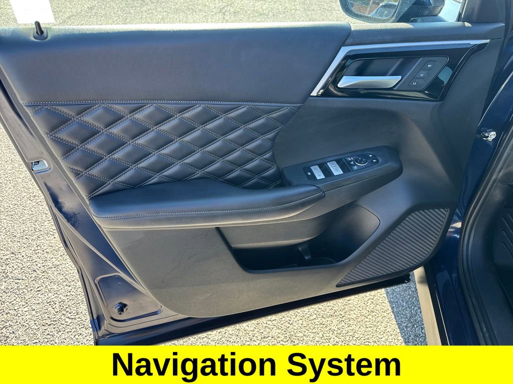 Used 2023 Mitsubishi Outlander SEL image 10