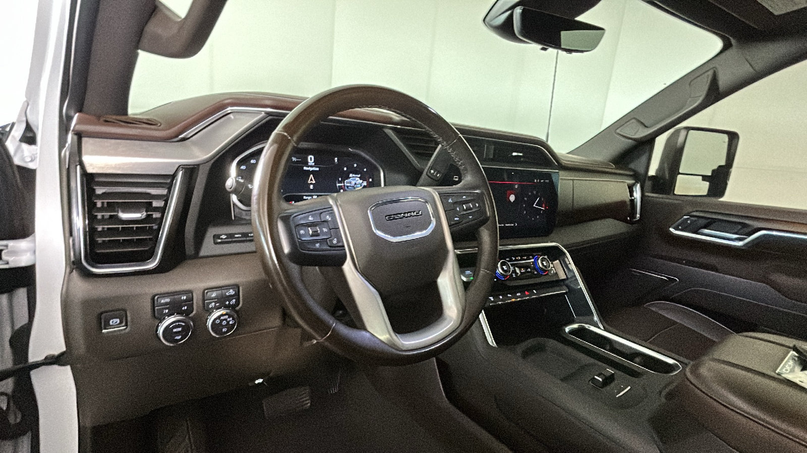 Used 2024 GMC Sierra 3500 Denali w/ Denali Reserve Package AWD/4WD image 17