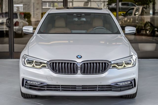Used 2018 BMW 540i w/ Premium Package RWD image 5