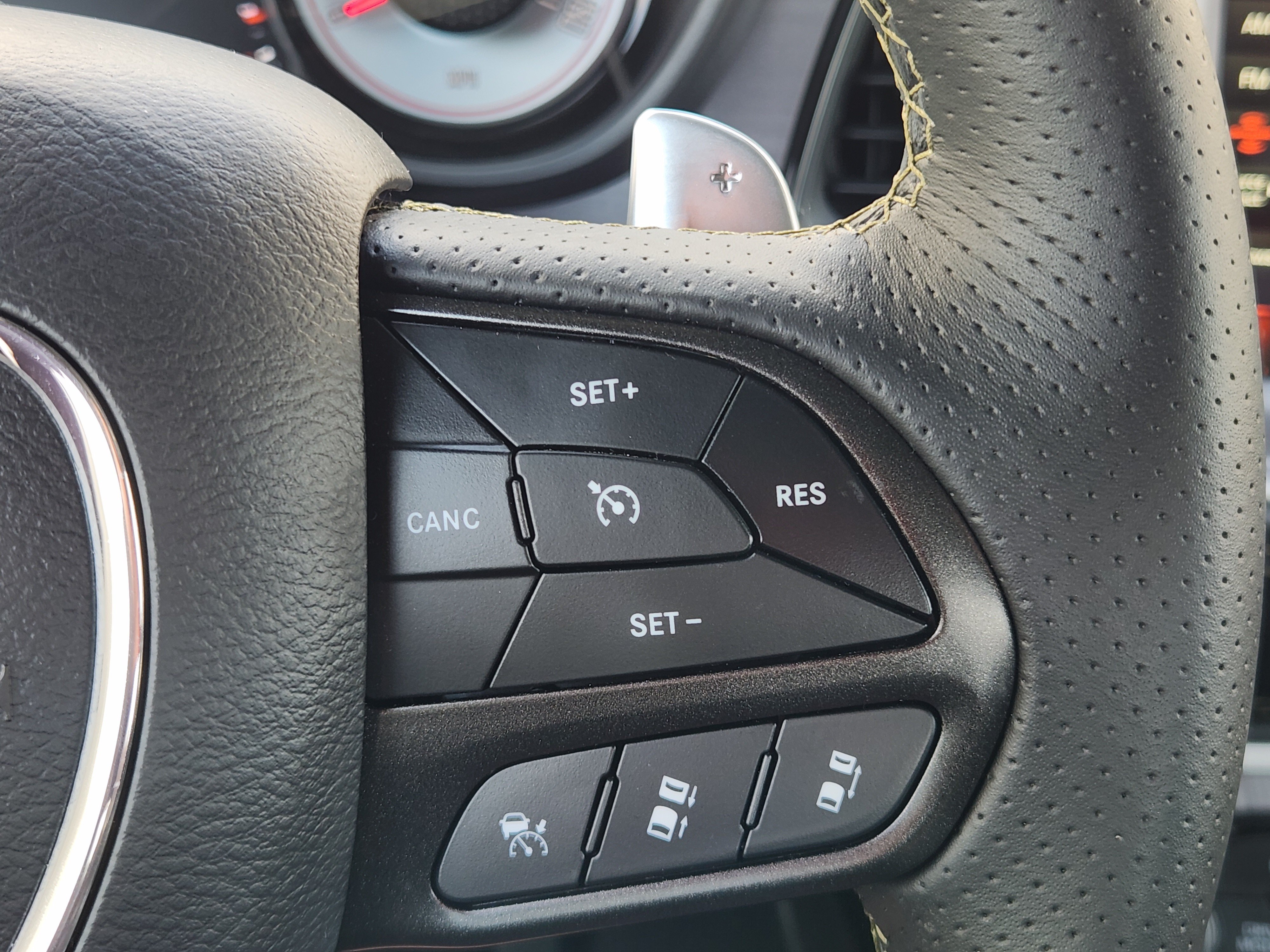 Used 2023 Dodge Challenger R/T Scat Pack RWD image 31
