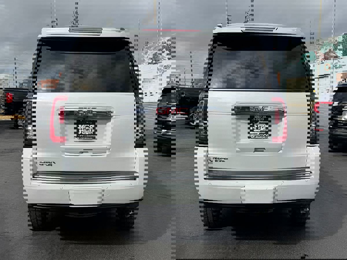 Used 2020 GMC Yukon Denali w/ Denali Ultimate Package AWD/4WD image 7