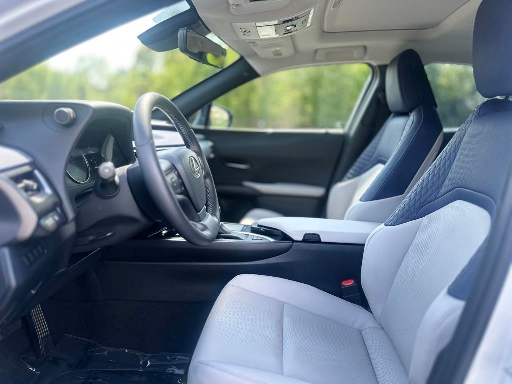Used 2021 Lexus UX 250h w/ Premium Package AWD/4WD image 13