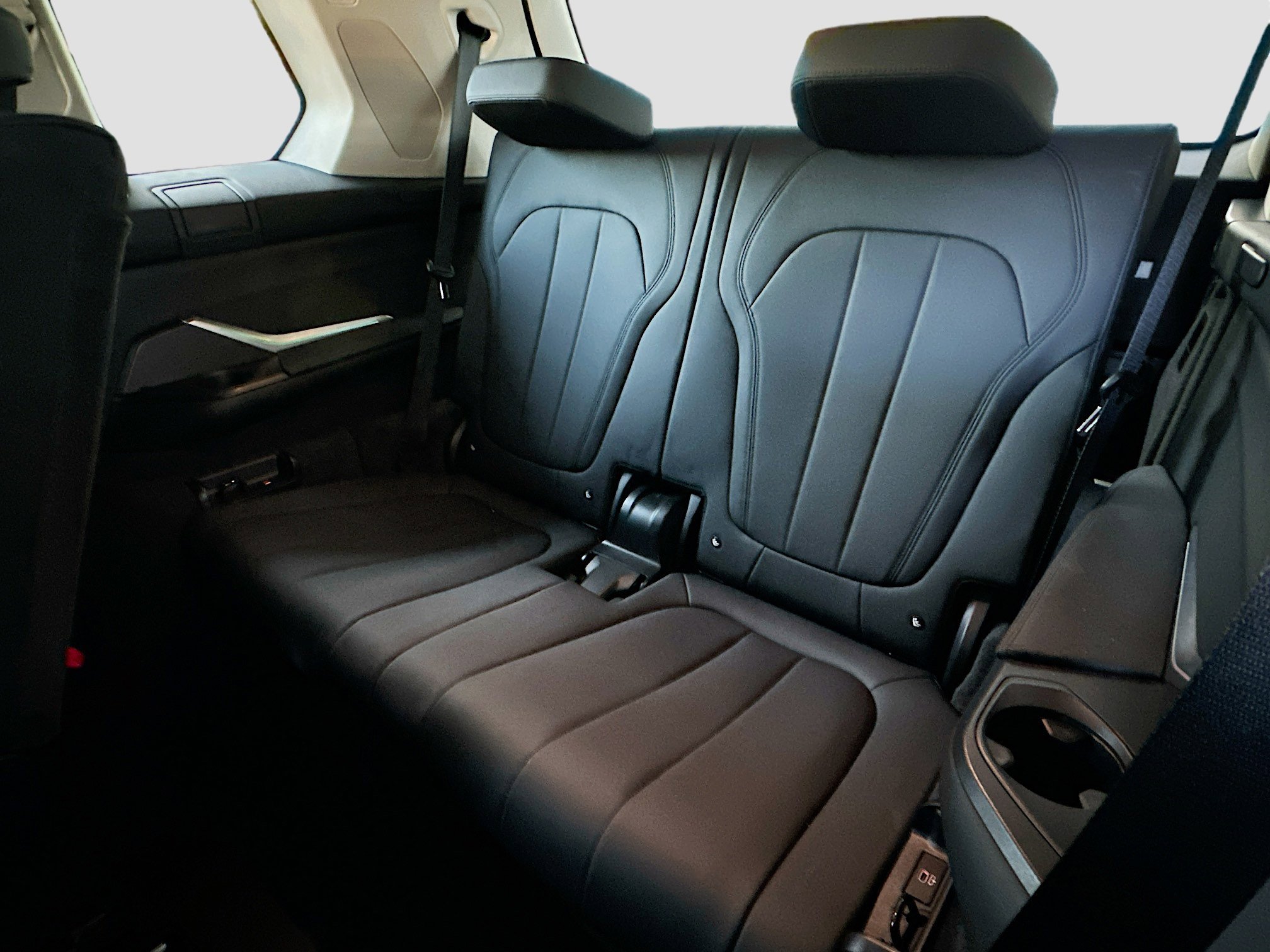 Used 2020 BMW X7 xDrive40i w/ Parking Assistance Package image 29