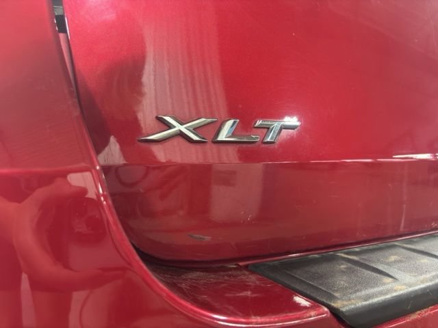 Used 2021 Ford Explorer XLT w/ Equipment Group 202A AWD/4WD image 31