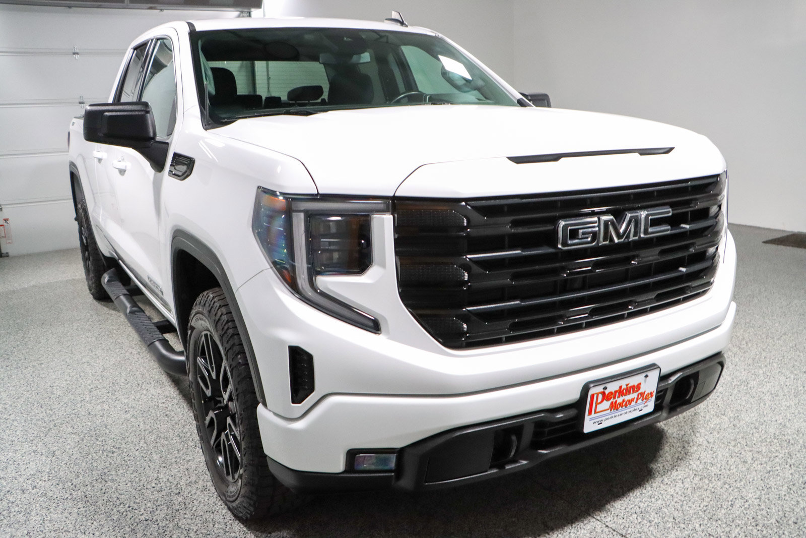 Used 2023 GMC Sierra 1500 Elevation image 5