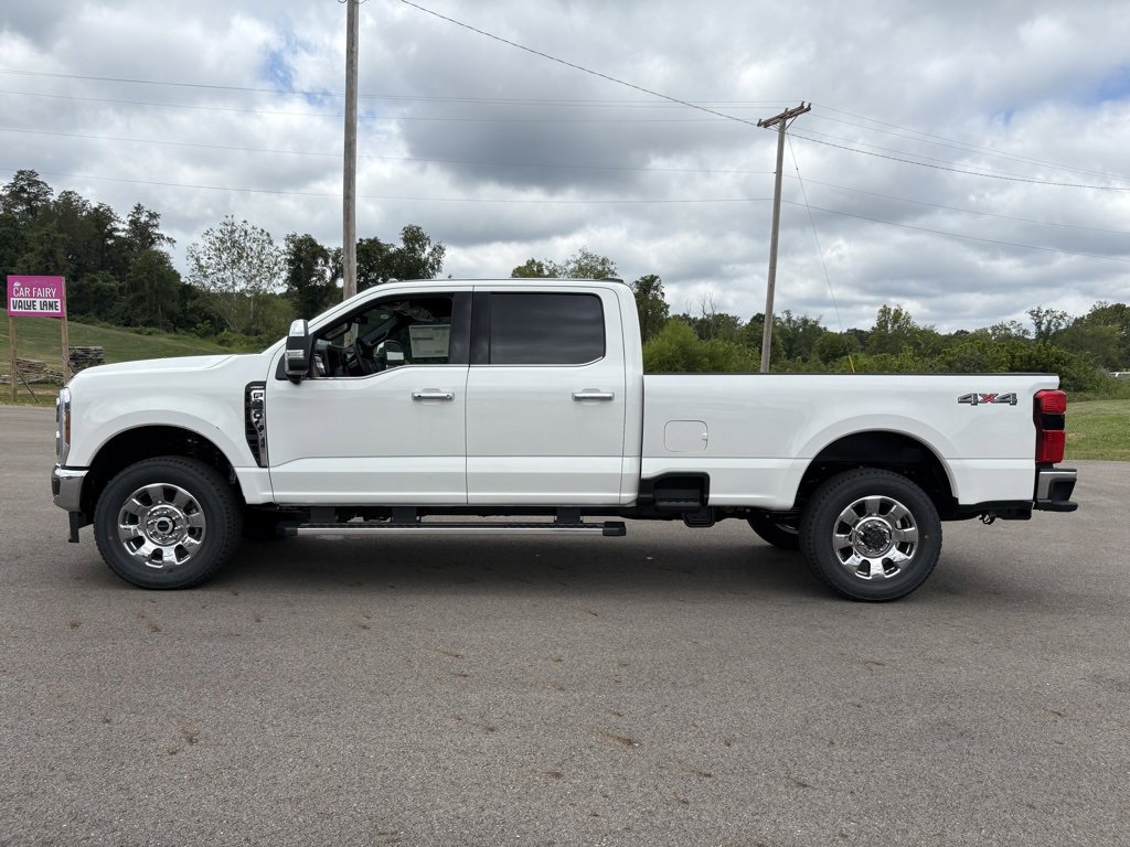 New 2026 Ford F350 Lariat w/ Lariat Premium Package image 2