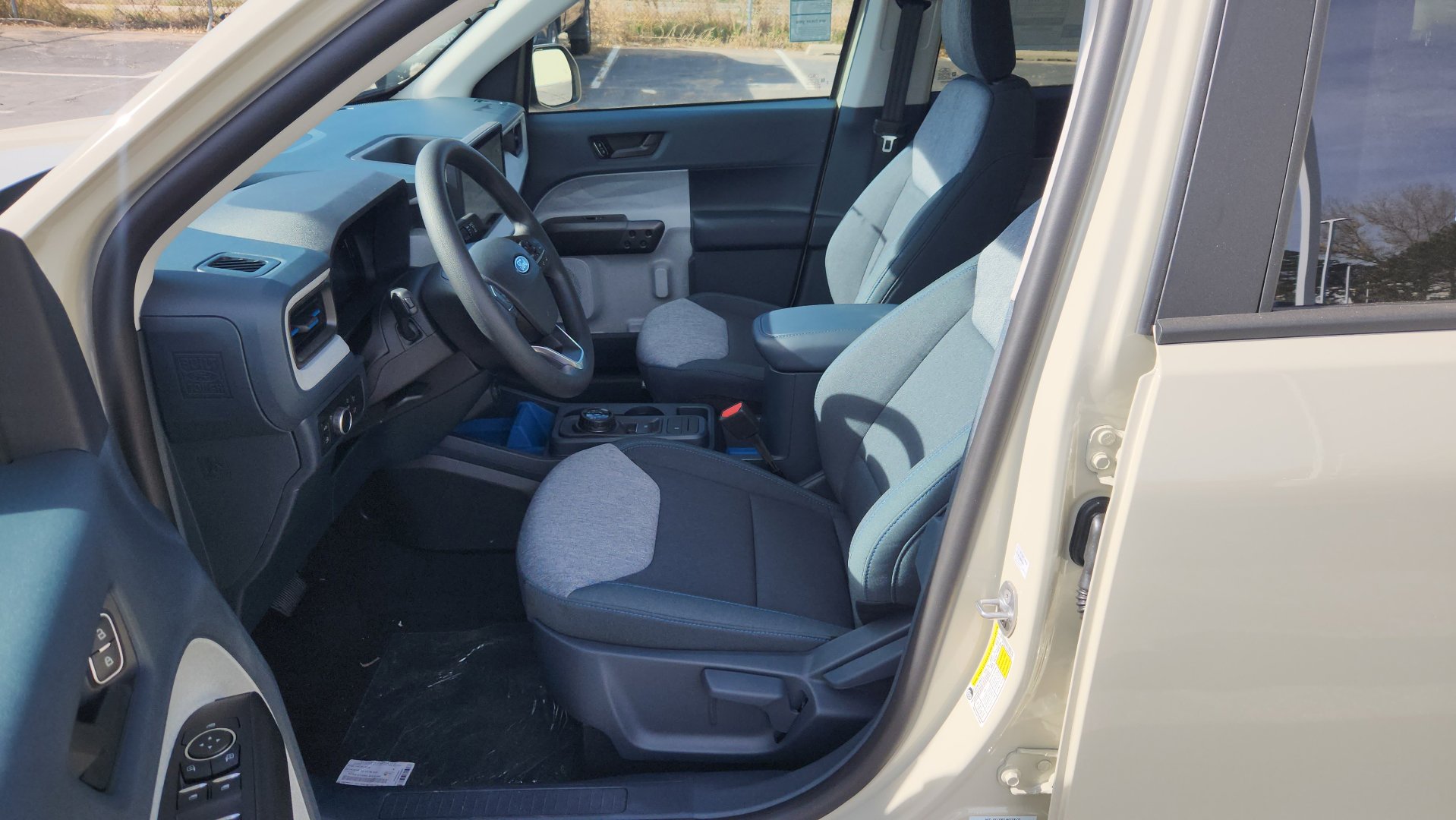 New 2025 Ford Maverick XLT w/ Equipment Group 301A image 21