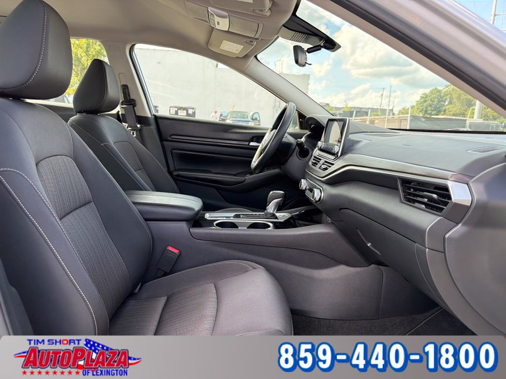 Used 2024 Nissan Altima 2.5 SV AWD/4WD image 34
