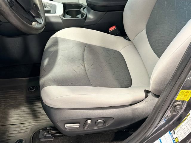 Used 2021 Toyota RAV4 XLE image 17