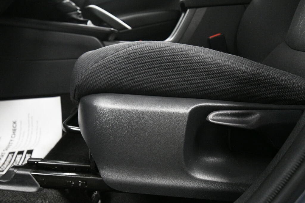 Certified 2026 Toyota Corolla Cross LE FWD image 11