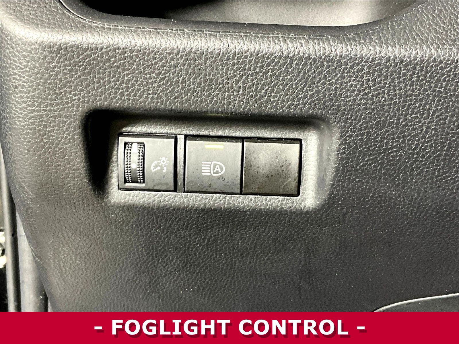 Used 2024 Toyota RAV4 XLE FWD image 35