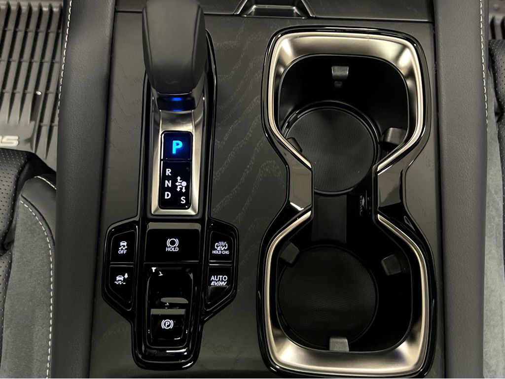 New 2026 Lexus RX 450h AWD image 32