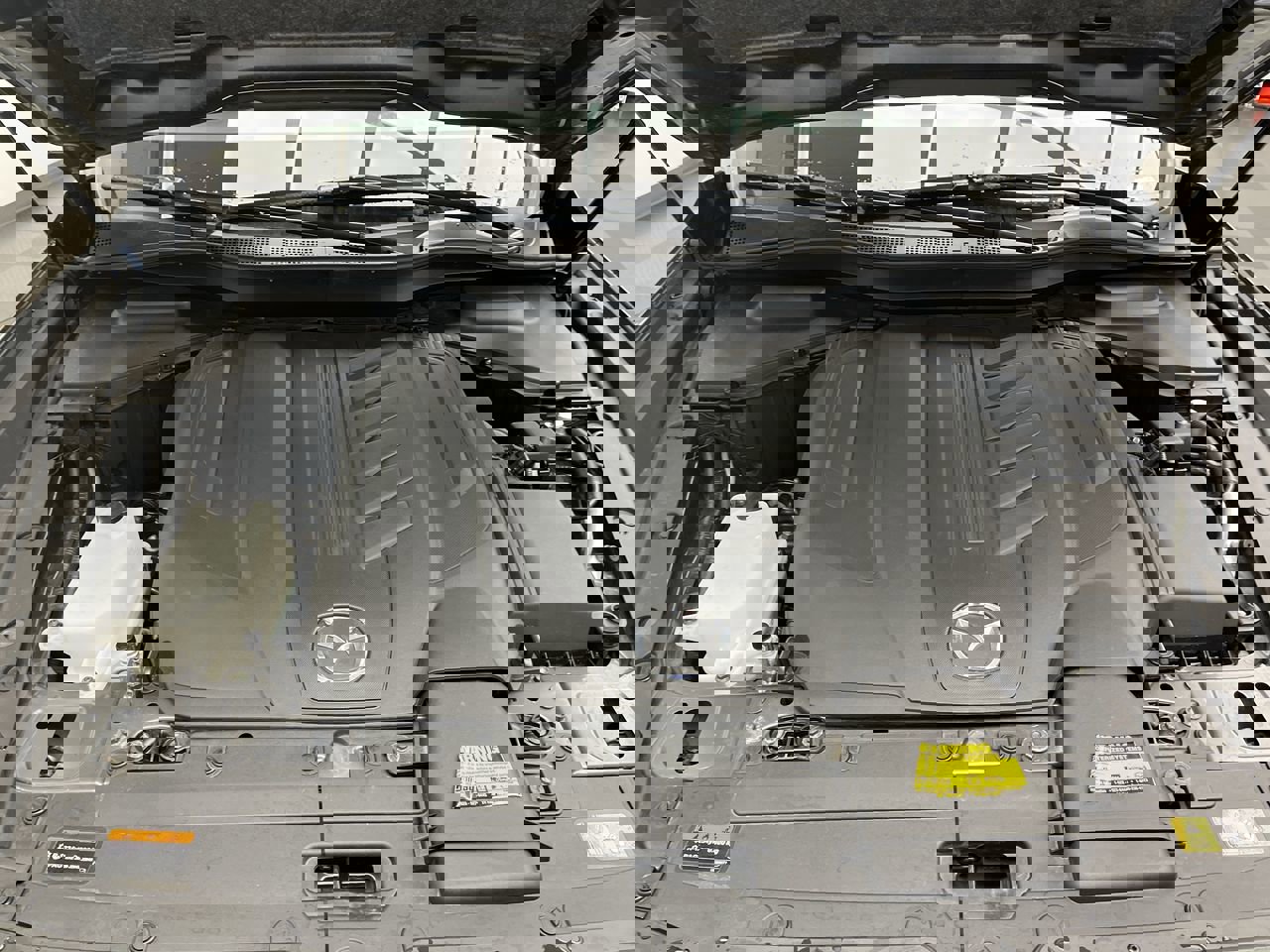 Certified 2024 MAZDA CX-90 3.3 Turbo w/ Preferred Plus image 32