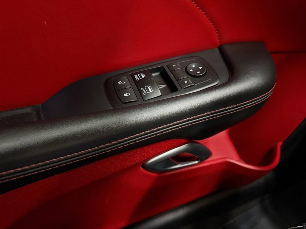 Used 2015 Dodge Challenger R/T Plus RWD image 11