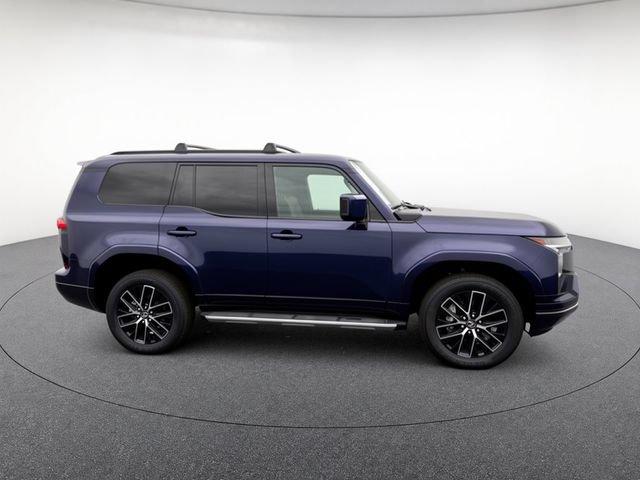 Used 2025 Lexus GX 550 w/ Accessory Package (2T) AWD/4WD image 6