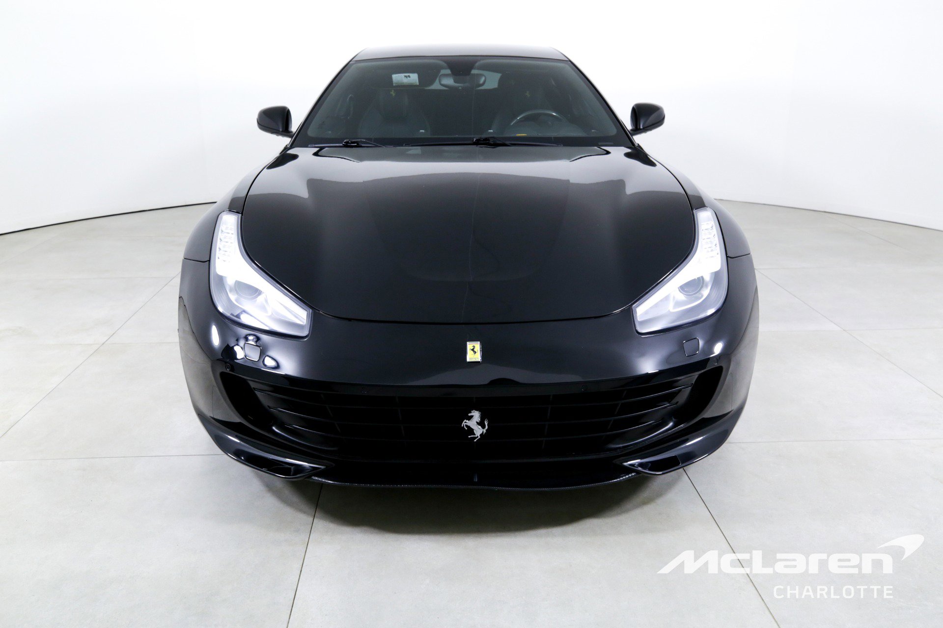 Used 2018 Ferrari GTC4Lusso T image 4
