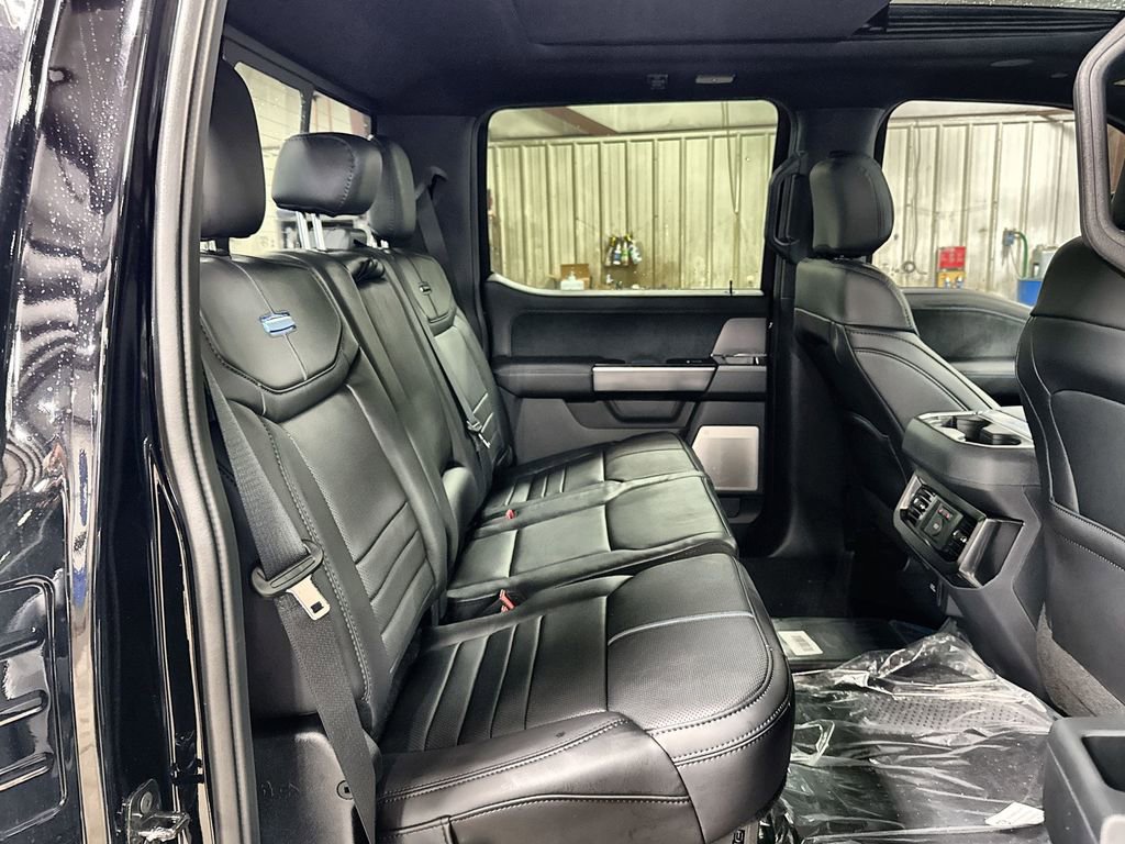 New 2026 Ford F250 Platinum w/ FX4 Off-Road Package image 31