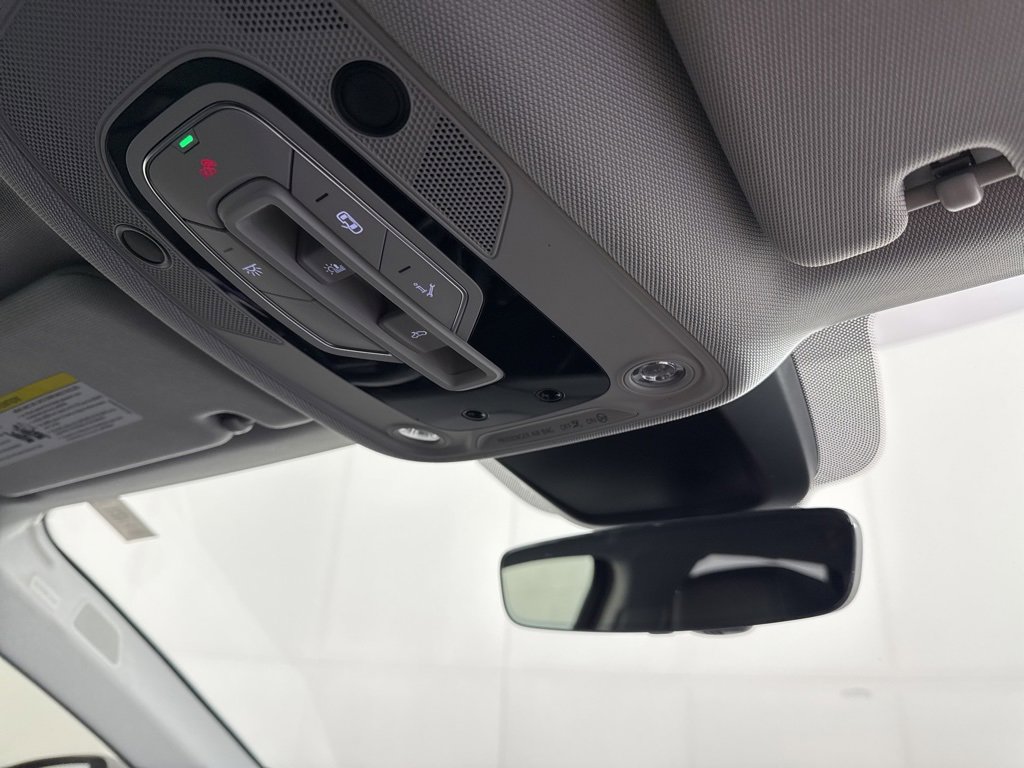 Used 2021 Audi e-tron Prestige w/ Prestige Package image 11