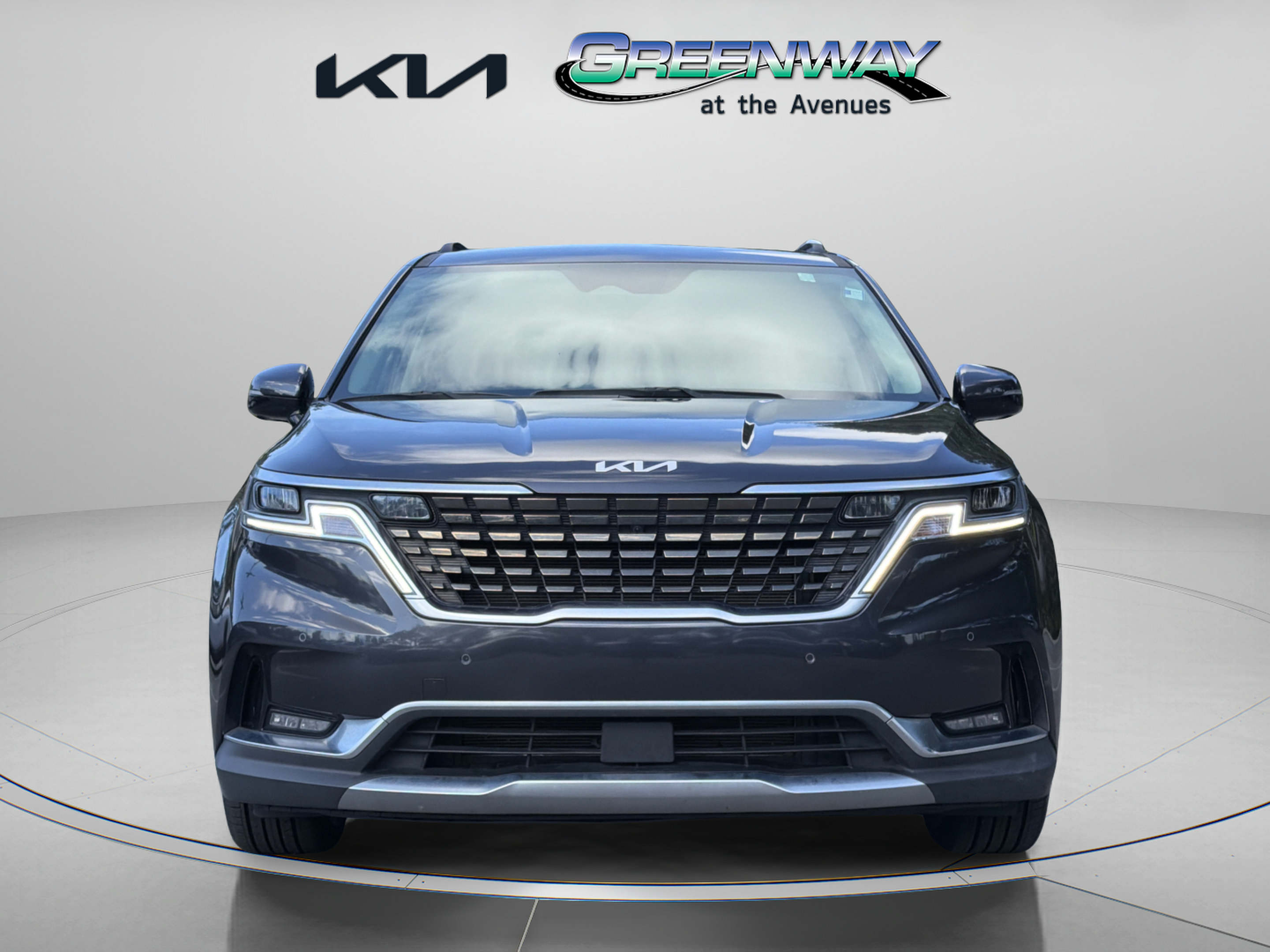 Used 2022 Kia Carnival SX FWD image 2