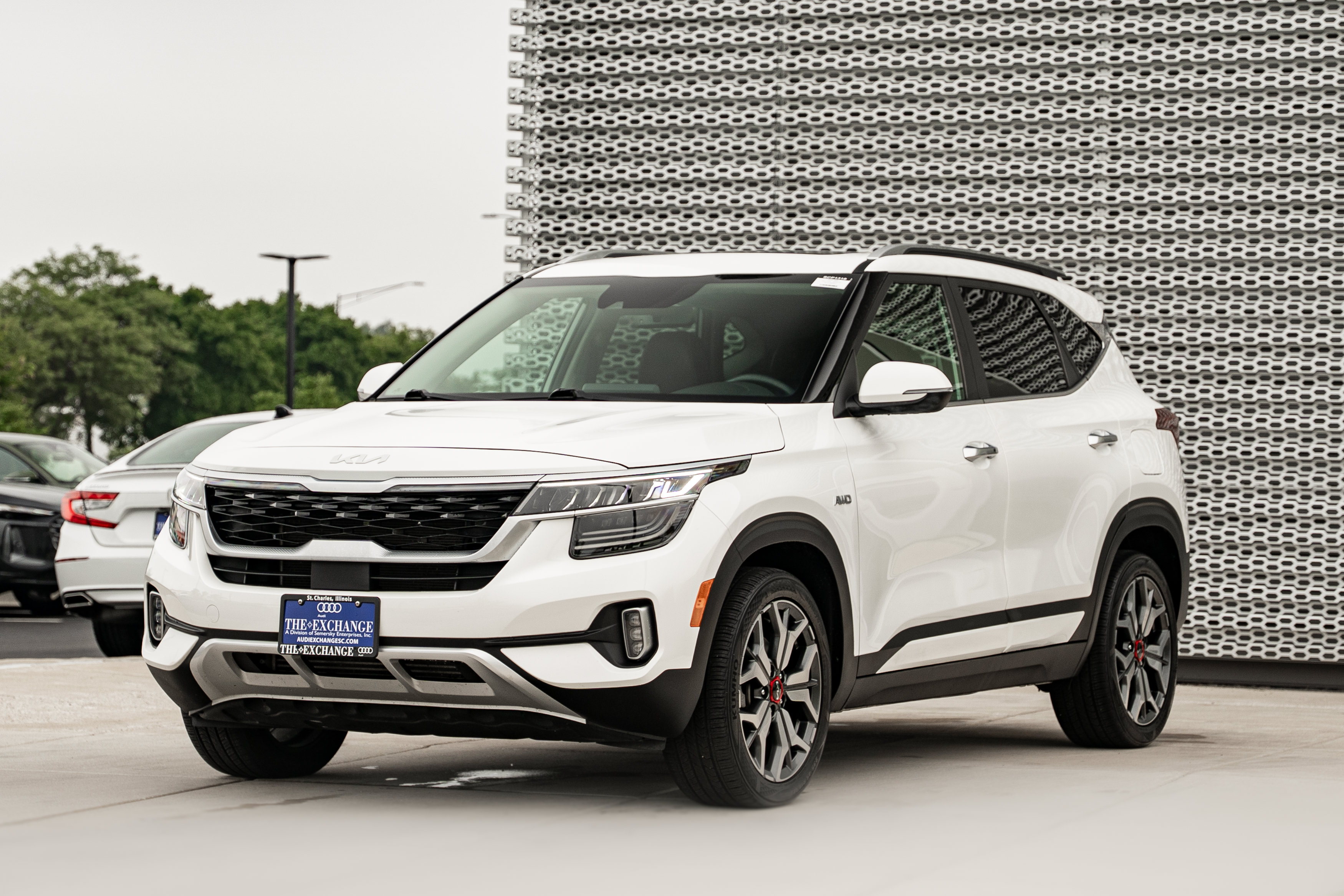 Used 2022 Kia Seltos SX w/ Sunroof Package AWD/4WD image 7