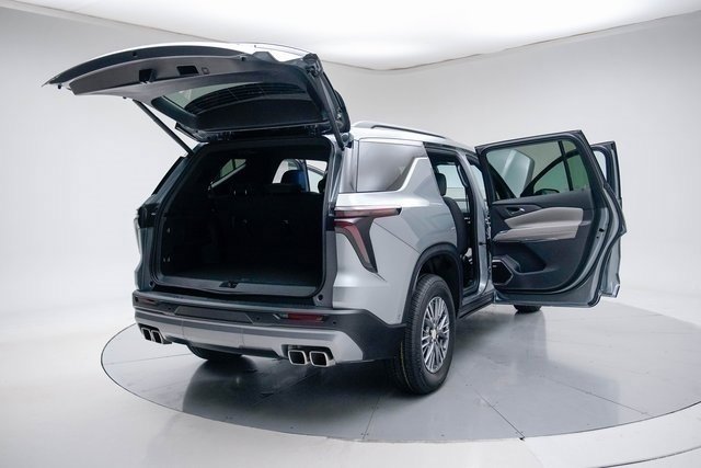 New 2026 Chevrolet Traverse LT w/ Enhanced Driving Package image 22