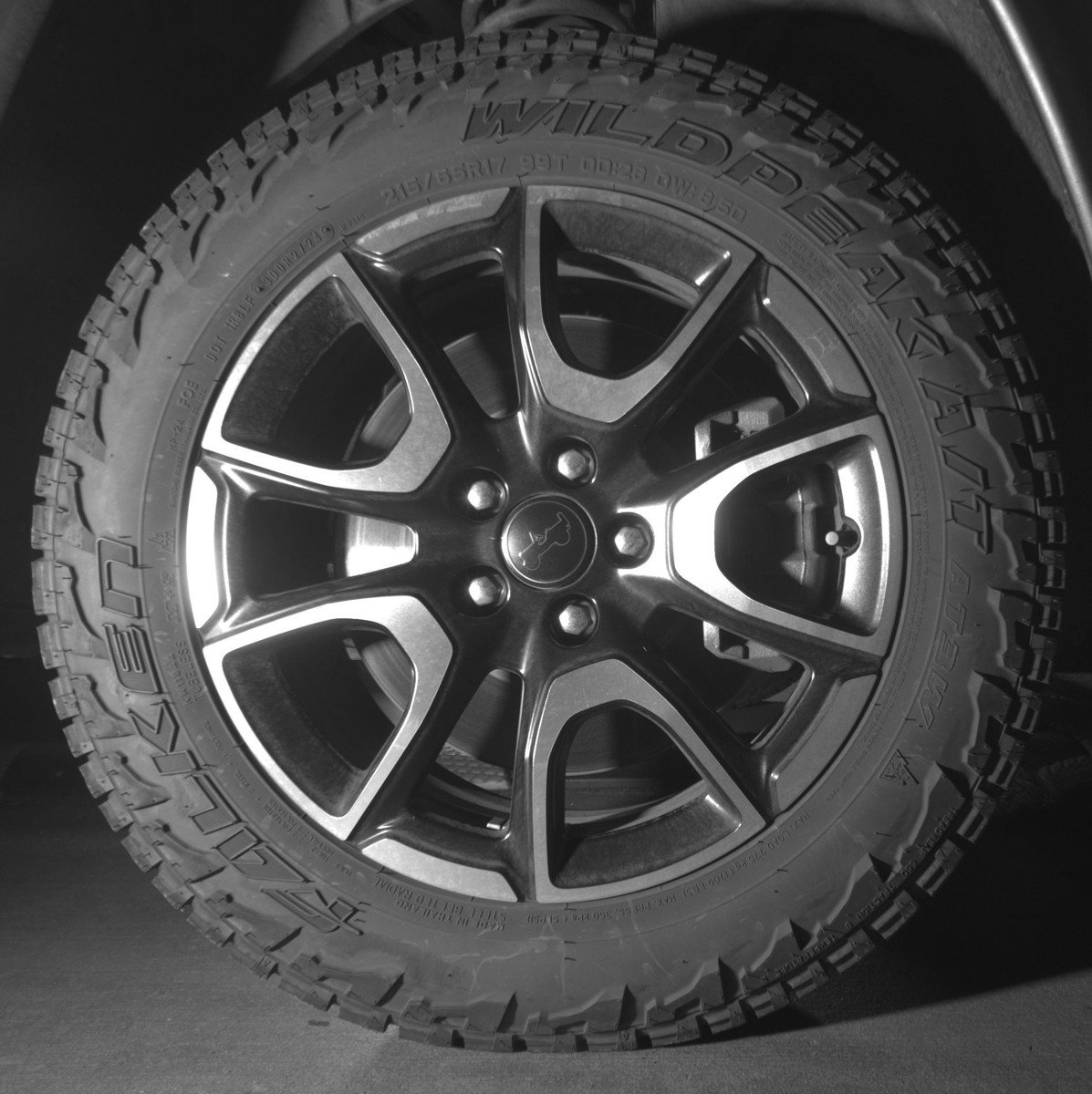 Used 2025 Jeep Compass Trailhawk AWD/4WD image 13