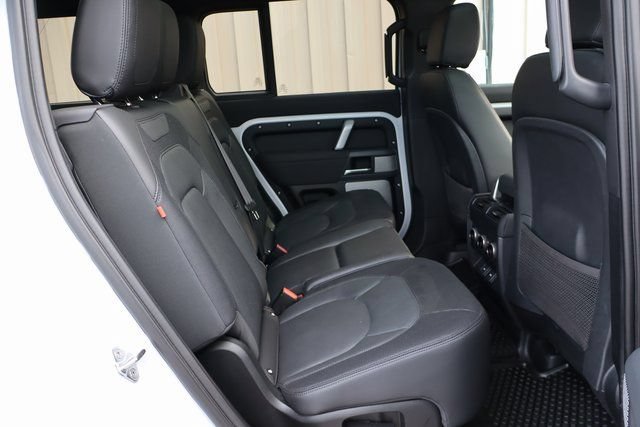 Used 2023 Land Rover Defender 130 X-Dynamic SE AWD/4WD image 54