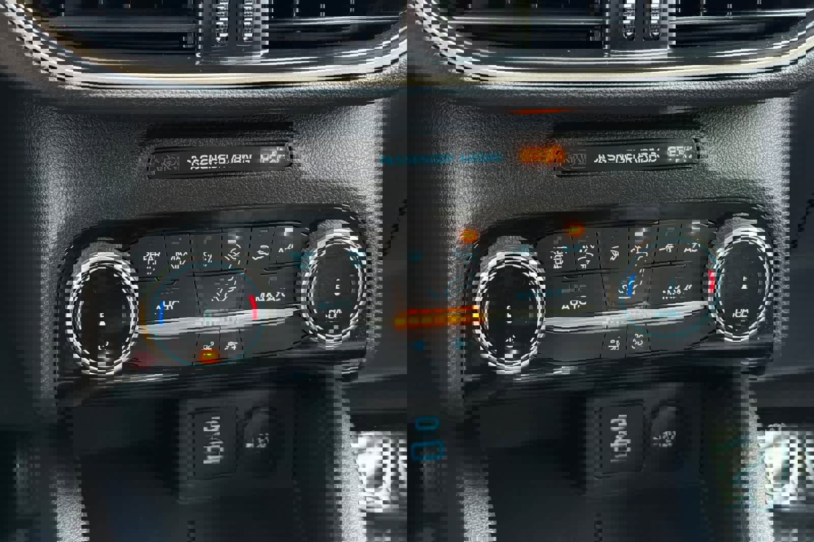 Used 2022 Ford Escape SE image 22