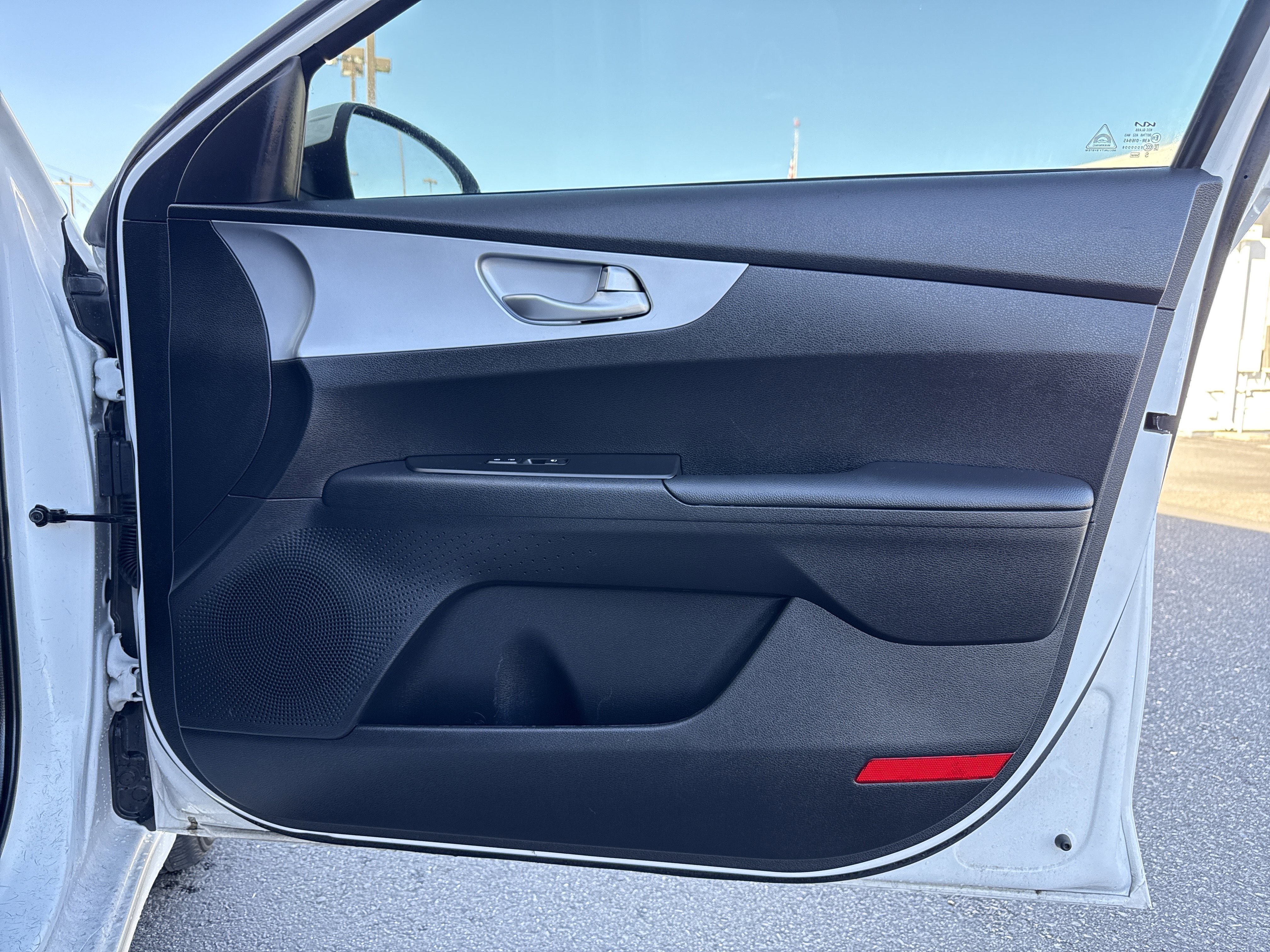 Used 2024 Kia Forte LX image 40