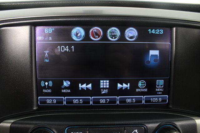 Used 2018 Chevrolet Silverado 1500 LT w/ All Star Edition image 5