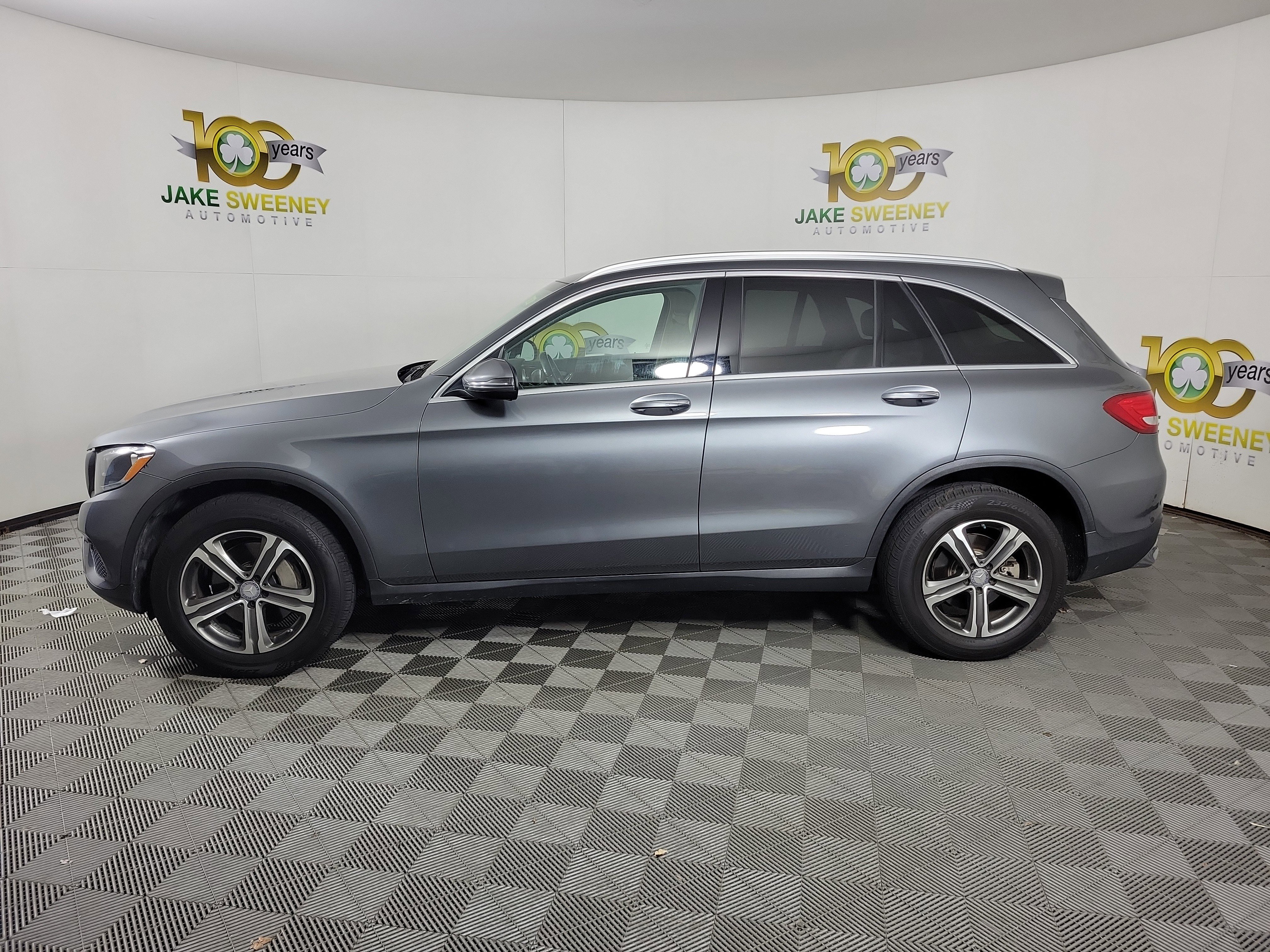 Used 2016 Mercedes-Benz GLC 300 4MATIC image 2