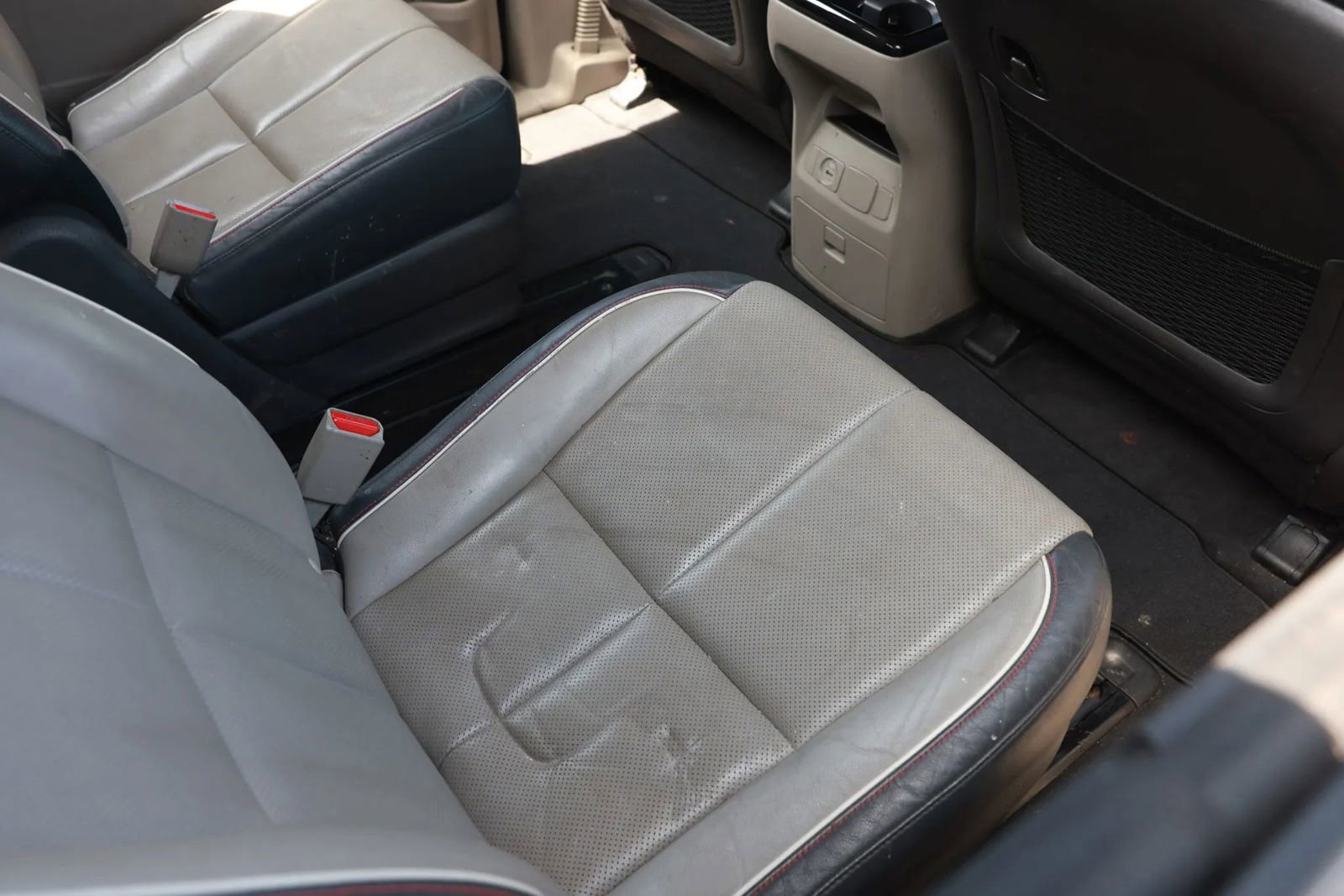 Used 2015 Kia Sedona EX image 18