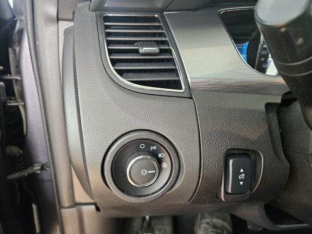 Used 2014 Ford Taurus SEL w/ Equipment Group 201A FWD image 28