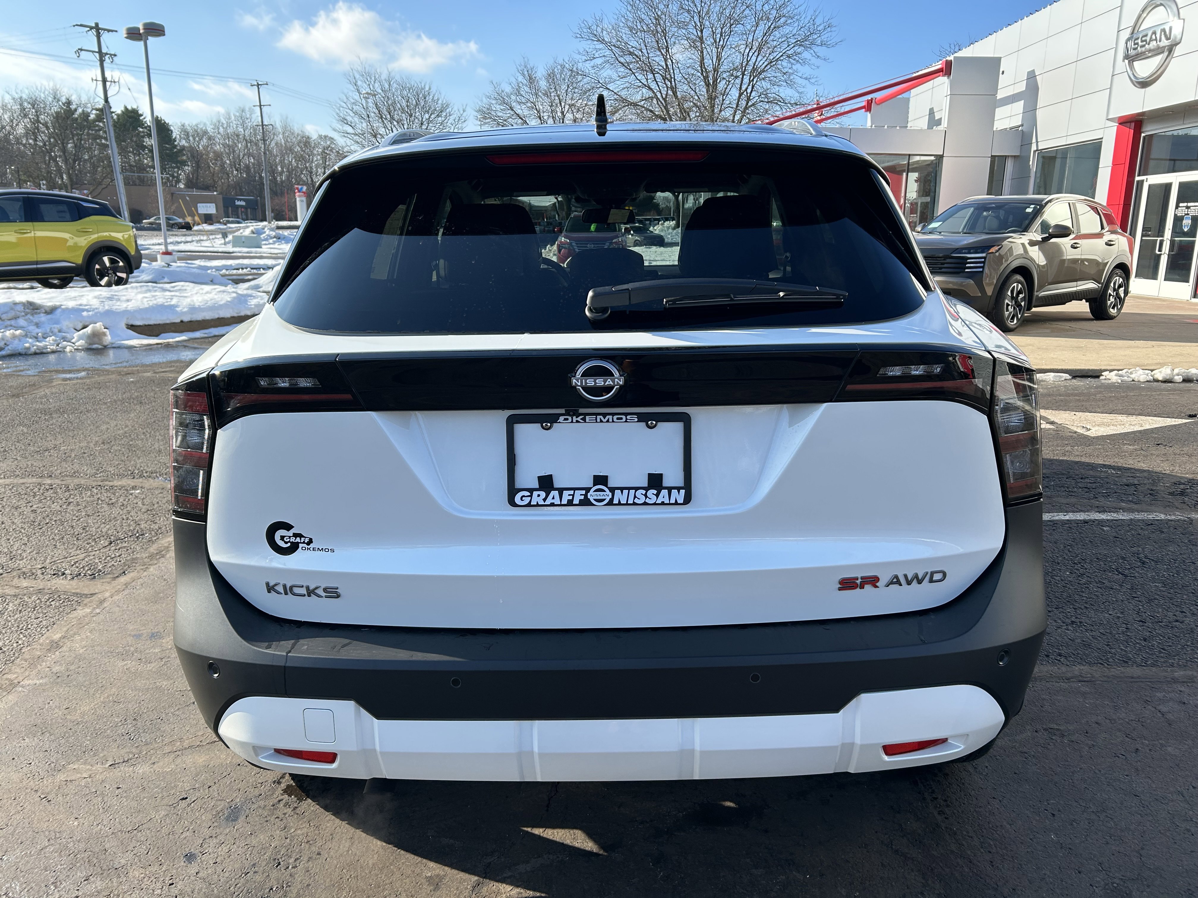 New 2026 Nissan Kicks SR w/ SR Premium Package AWD/4WD image 6