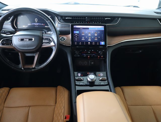 Used 2021 Jeep Grand Cherokee L Summit w/ Luxury Tech Group V image 20