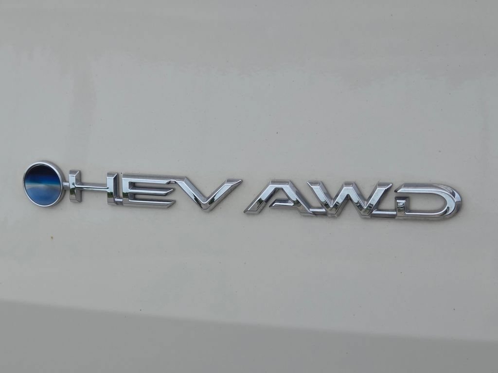 Used 2024 Toyota Grand Highlander AWD Hybrid image 31