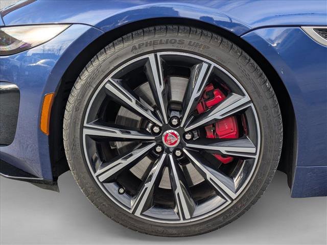 Used 2021 Jaguar F-TYPE R image 9