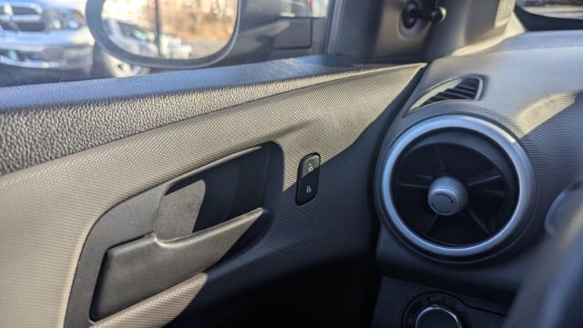 Used 2019 Chevrolet Sonic LT image 30