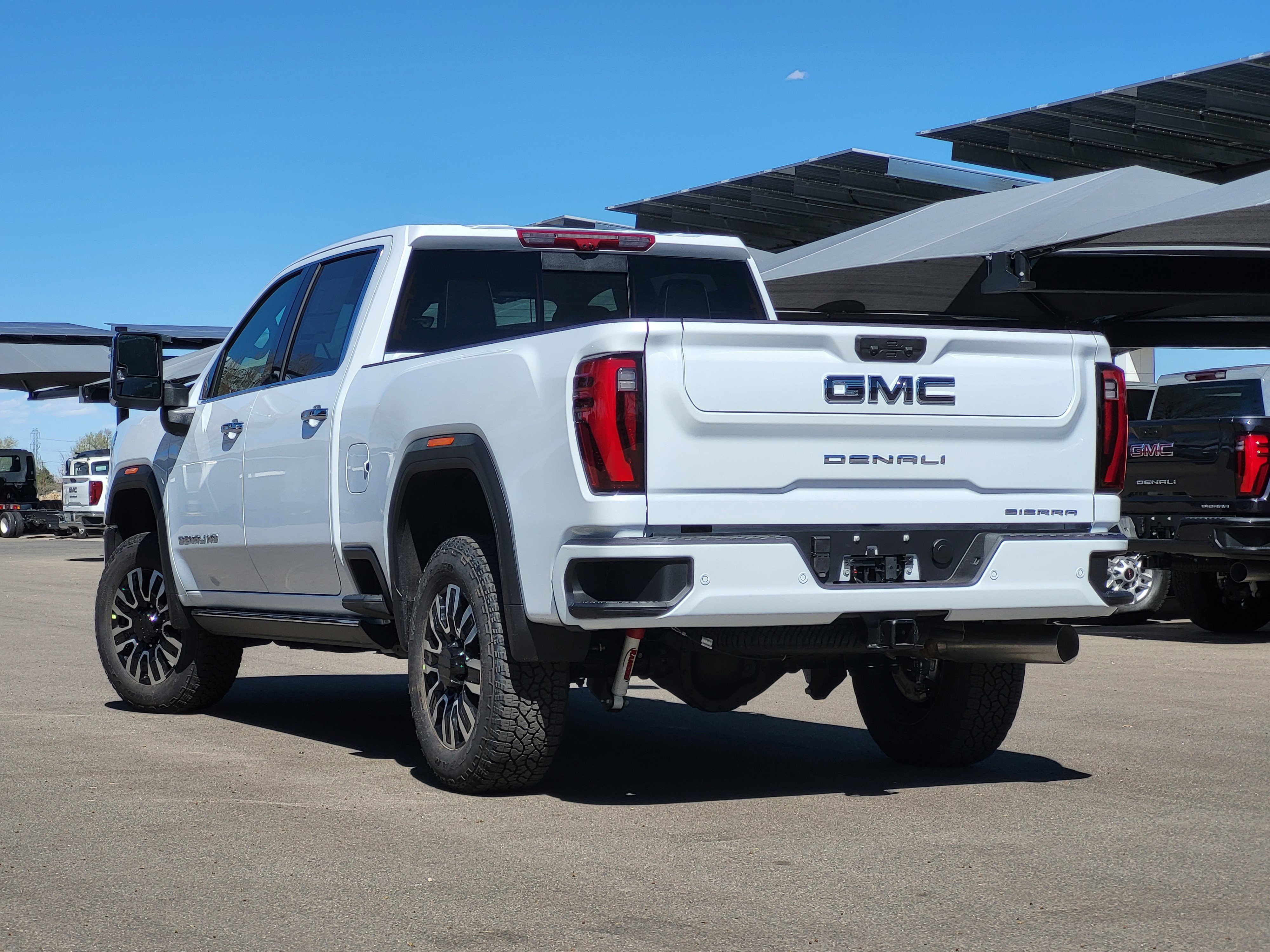 New 2026 GMC Sierra 2500 Denali Ultimate image 5