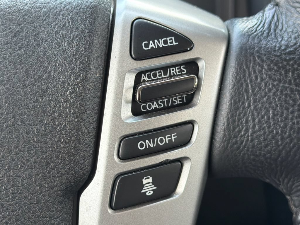 Used 2023 Nissan Titan SV w/ SV Convenience Package RWD image 26